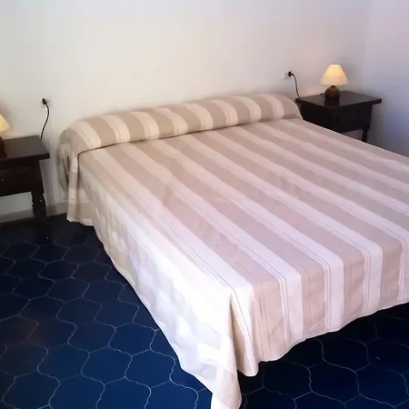 Villa Yate